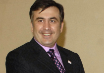 Саакашвили вернул Грузии долг - восемь костюмов и кашемировое пальто